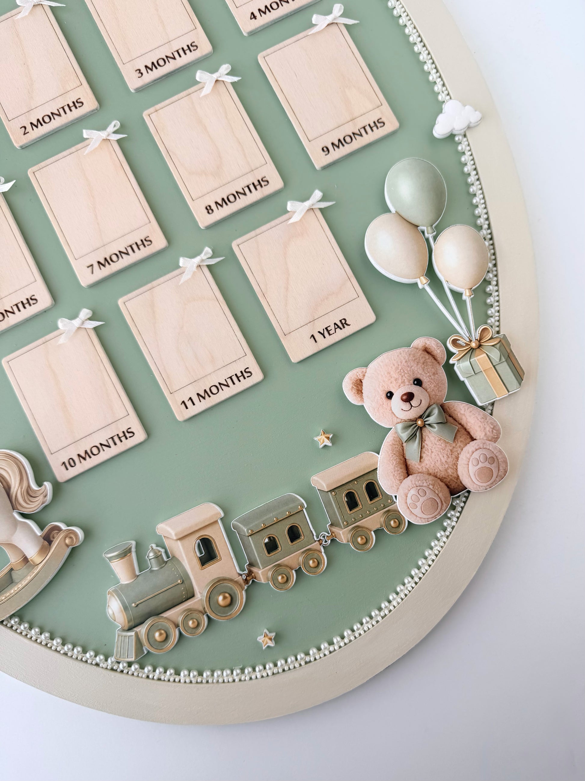 Oval Shape First Year Baby Milestone Frame, 12 Month Photos Frame, Nursery Decor